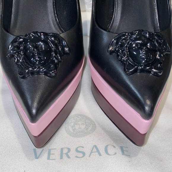Versace Pumps - Picture 5 of 11